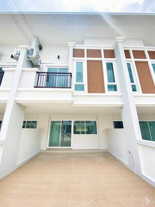 0068B ขายทาวน์เฮ้าส์อมตะชลบุรี ทาวน์โฮม 2 ชั้น พิกัด นิคมอมตะ เฟส 7,8,9