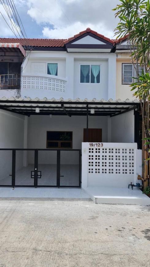 0034J ขายทาวน์เฮ้าส์สองชั้น หมู่บ้านกรุงไทย​ ท้องคุ้ง​นาป่า OKD