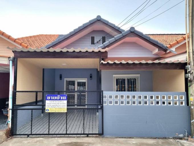 0007K ขายบ้าน หมู่บ้านปริญดาสุขประยูรห่างจากโรงพยาบาลวิภารามอมตะเพียง 11 นาที