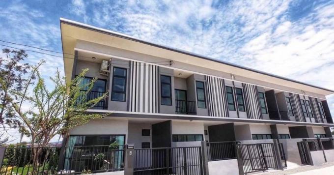 0001Y โครงการซันชายน์โรบินสันบ่อวิน