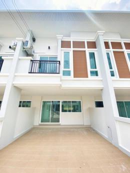 0068B ขายทาวน์เฮ้าส์อมตะชลบุรี ทาวน์โฮม 2 ชั้น พิกัด นิคมอมตะ เฟส 7,8,9 0068B ขายทาวน์เฮ้าส์อมตะชลบุรี ทาวน์โฮม 2 ชั้น พิกัด นิคมอมตะ เฟส 7,8,9