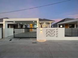 0102B ขายโครงการ NANA VILLA 4 มือ 1 หนองหงษ์-พานทอง 0102B ขายโครงการ NANA VILLA 4 มือ 1 หนองหงษ์-พานทอง